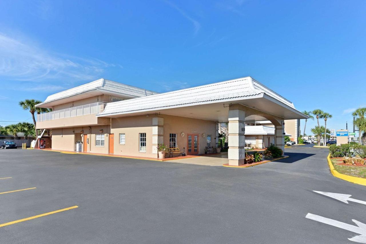 Travelodge By Wyndham Venice Venice Gardens Экстерьер фото