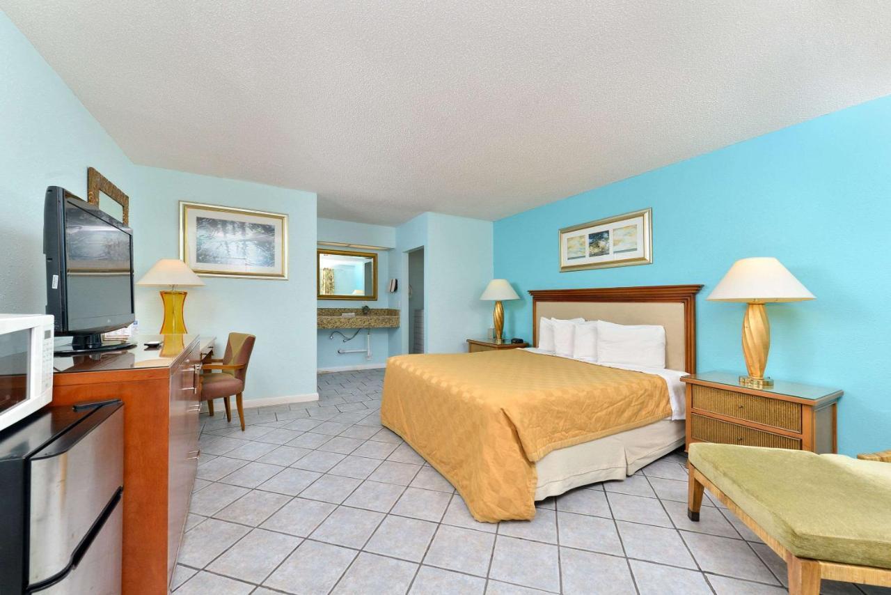 Travelodge By Wyndham Venice Venice Gardens Экстерьер фото
